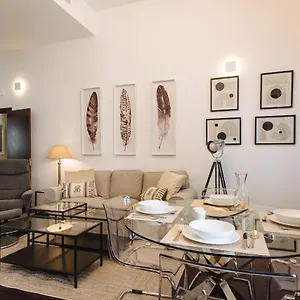 Puerta Real - Free Parking , Siviglia Spagna